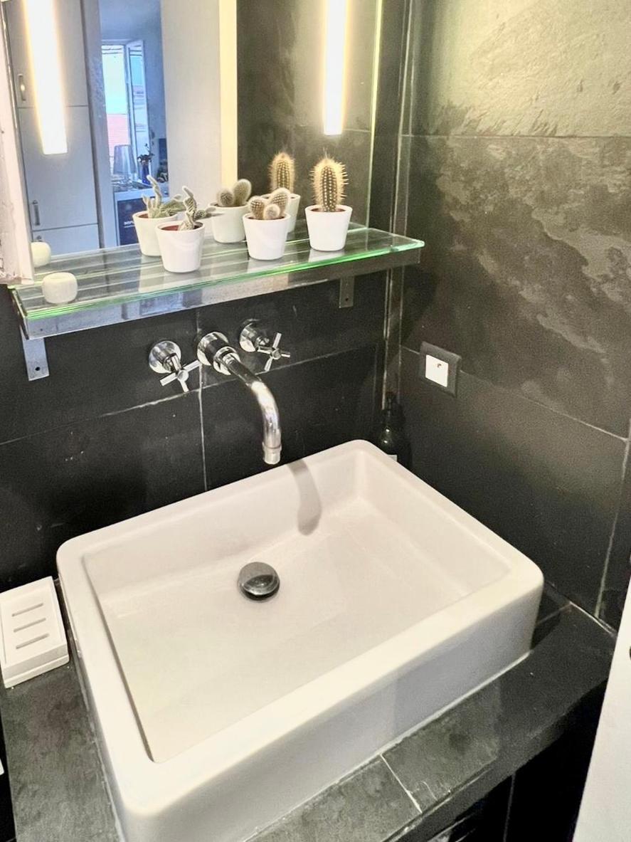 Cosy Penthouse Old Town Sea View Little Terraces Air Conditionned نيس المظهر الخارجي الصورة